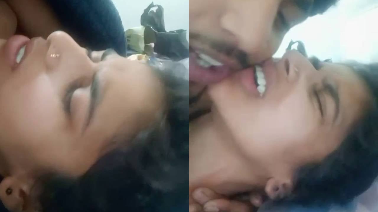 College girl painful sex with Hindi audio with her bf in Oyo