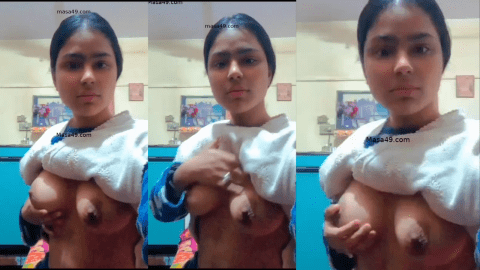 Desi Sex - Desi Indian girl show her boobs on video call leaked viral video mms sex xxx