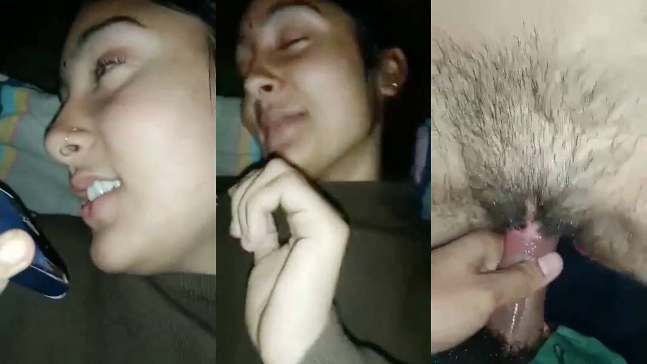 Gf receive a call from her mom when she is fucking leaked sex tape viral video MMS sex