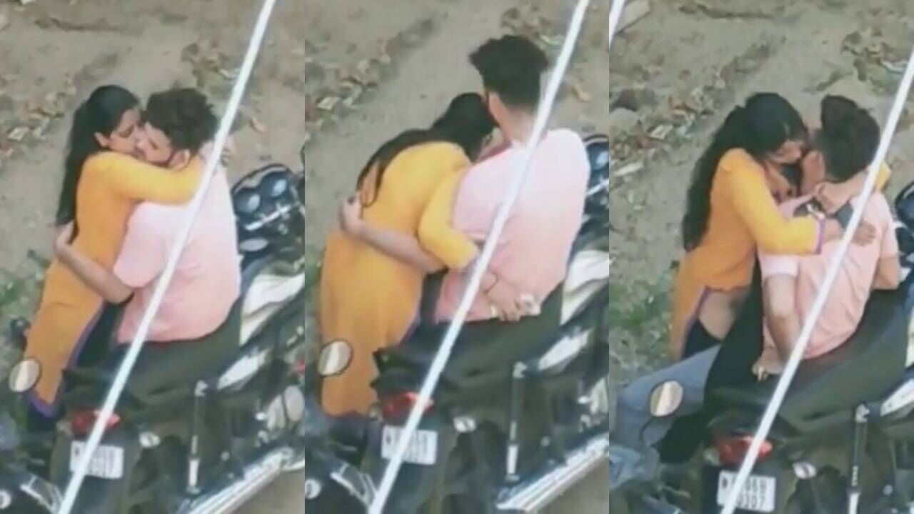 Pakistani girl sucking bf dick and fucking in street outdoor